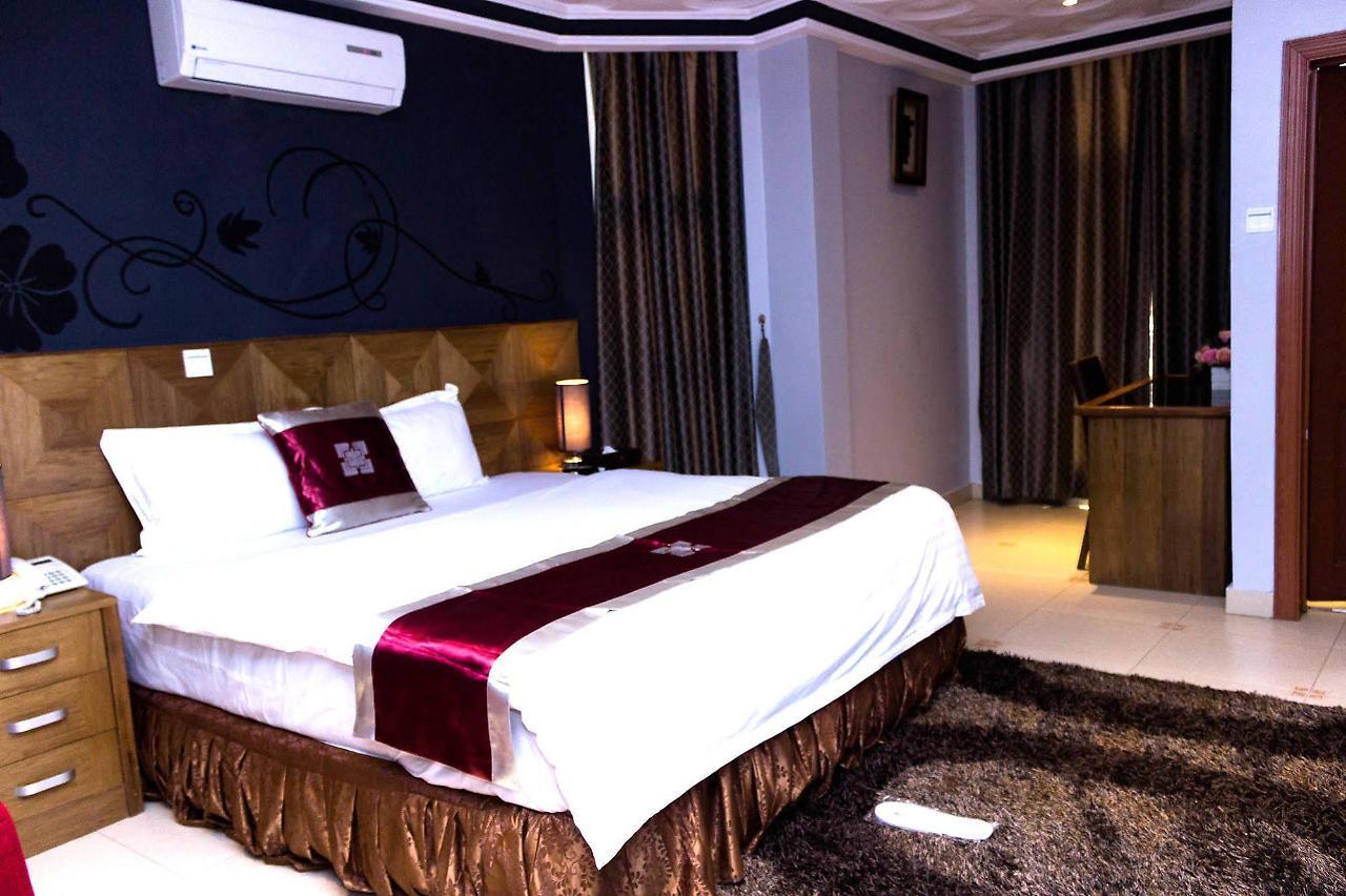 Airport West Hotel Accra Extérieur photo
