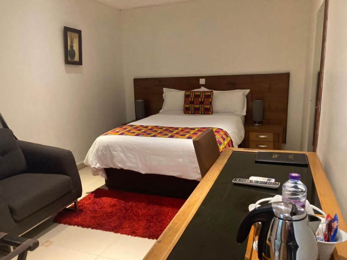 Airport West Hotel Accra Extérieur photo