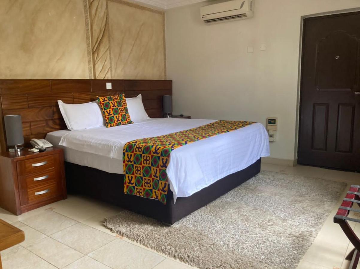 Airport West Hotel Accra Extérieur photo