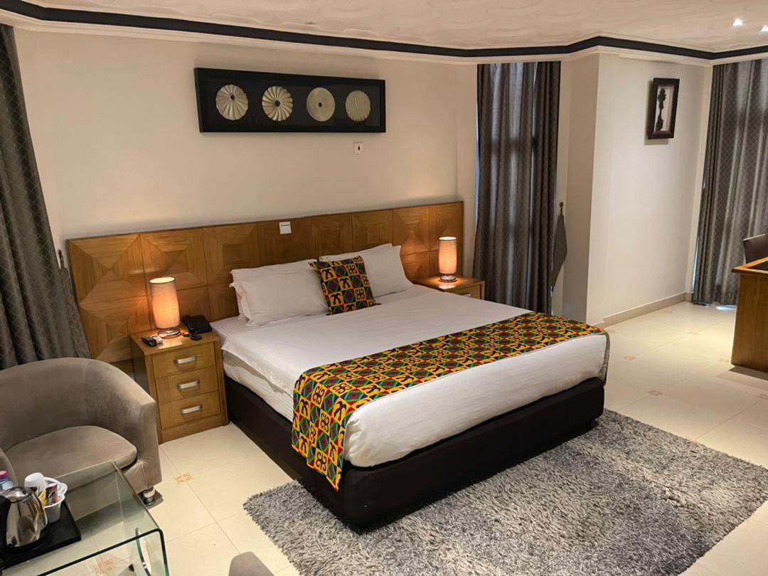 Airport West Hotel Accra Extérieur photo
