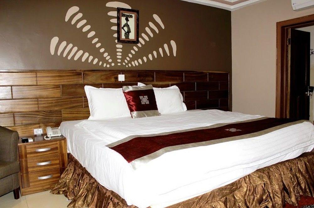 Airport West Hotel Accra Extérieur photo