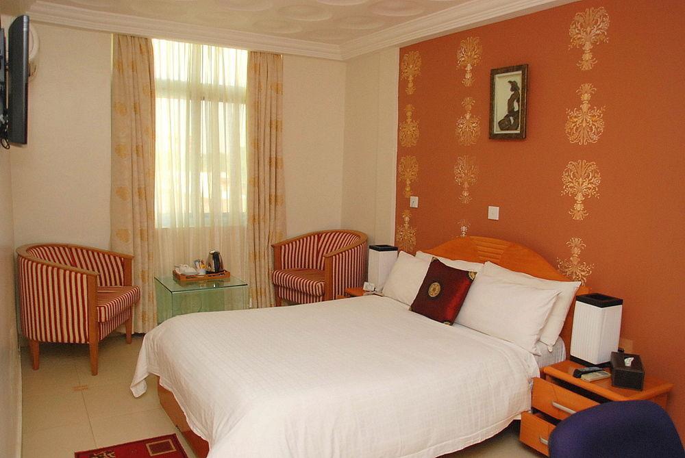 Airport West Hotel Accra Extérieur photo