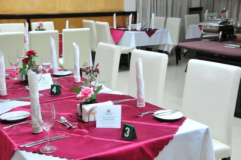 Airport West Hotel Accra Extérieur photo