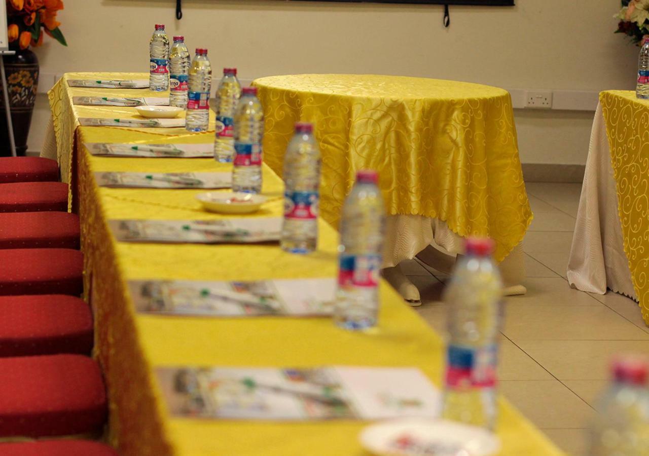 Airport West Hotel Accra Extérieur photo