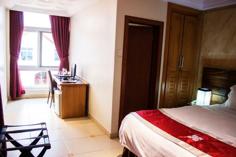 Airport West Hotel Accra Extérieur photo