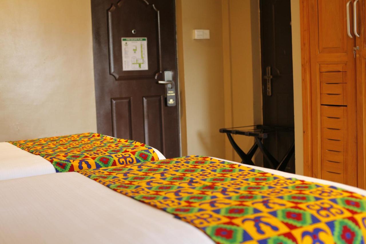 Airport West Hotel Accra Extérieur photo